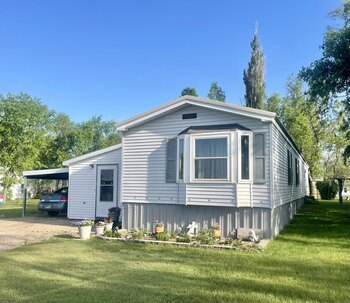 Thumbnail of mobile home