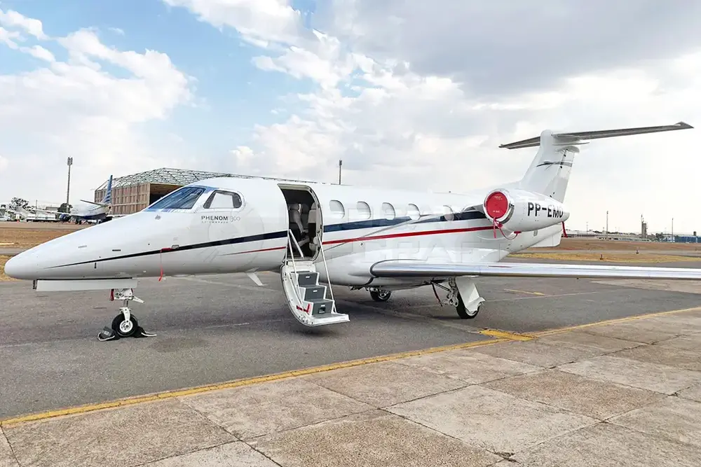 4602/embraer-phenom-300-2013-flightmarket-id-4602-22431.webp