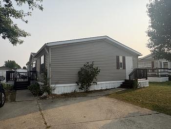 Thumbnail of mobile home
