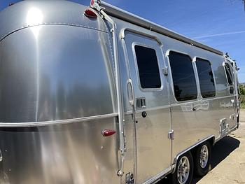 Thumbnail of RV