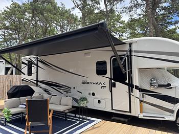 Thumbnail of RV
