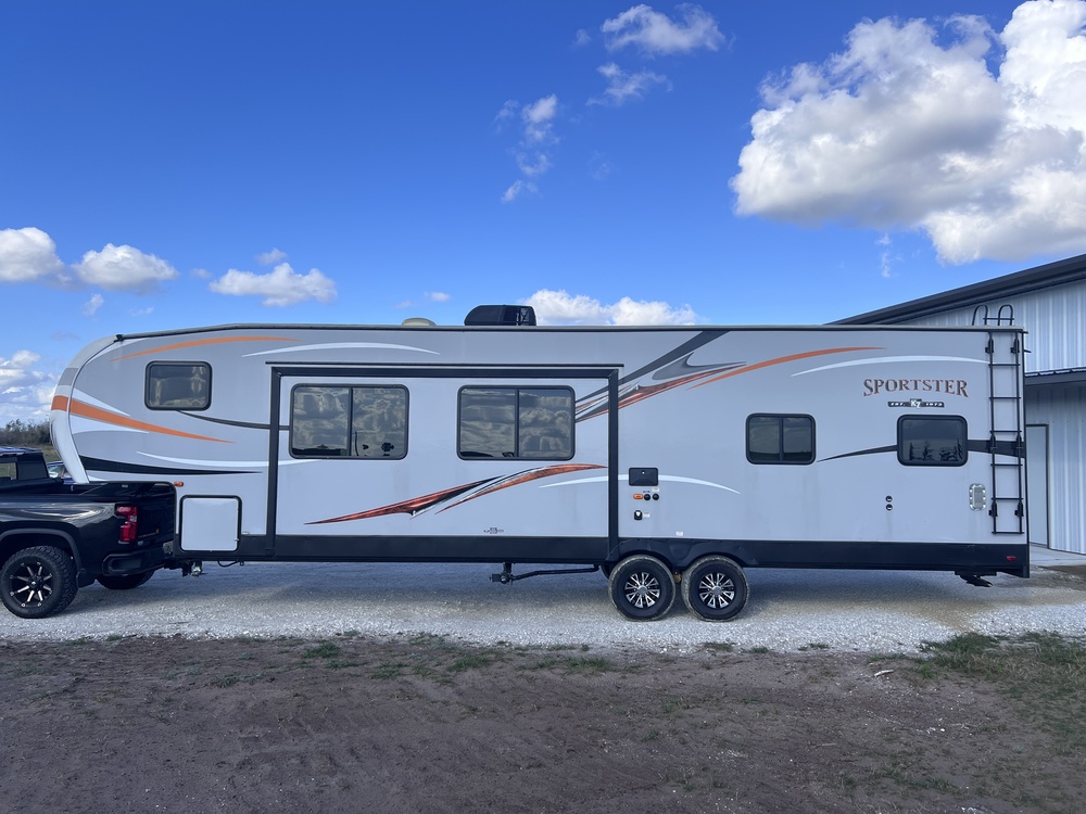 Photo of Rv