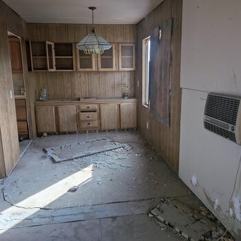 Thumbnail of mobile home