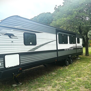 Thumbnail of RV
