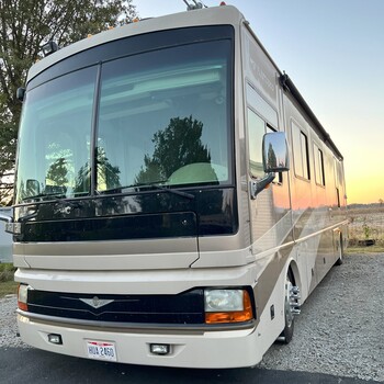 Thumbnail of RV
