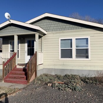 Thumbnail of mobile home