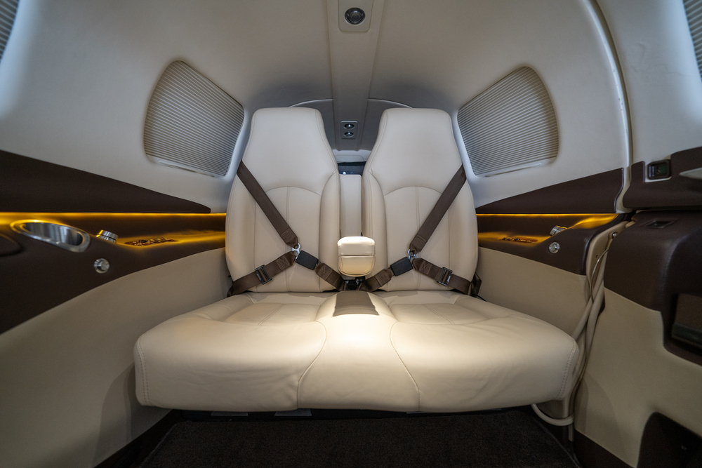 7. N630ES_Interior3.jpg