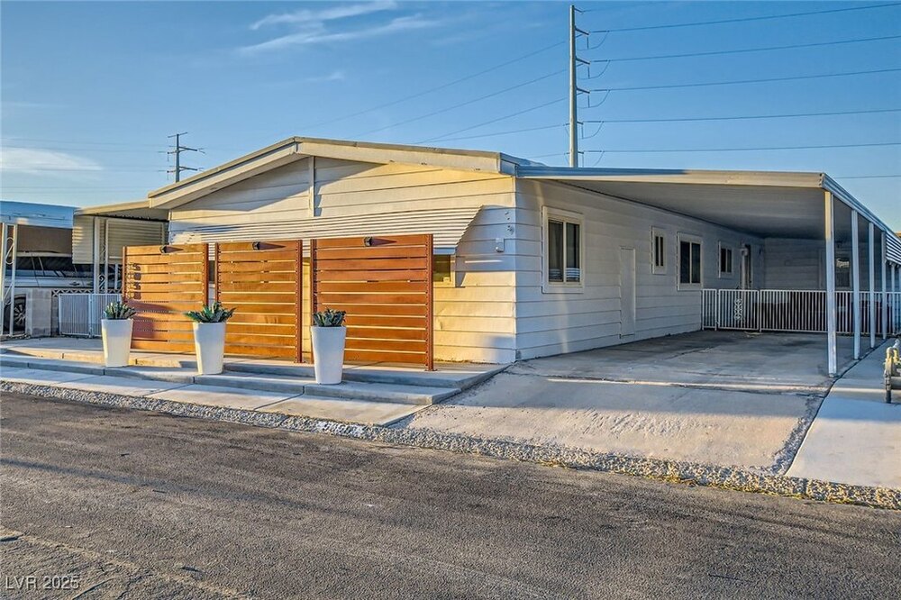 Photo of Mobile Home