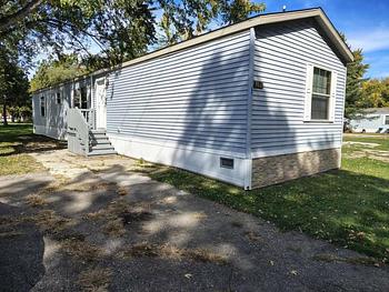 Thumbnail of mobile home