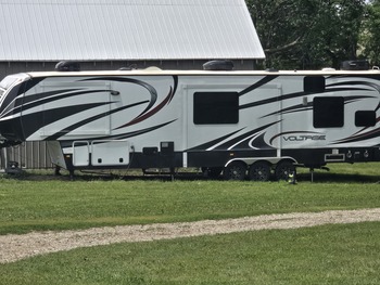 Thumbnail of RV