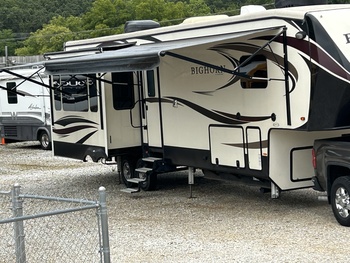 Thumbnail of RV