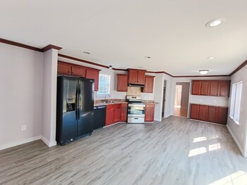 Photo of For Sale: 3-bedroom, 2-bathroom |  Centralia 92