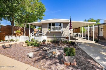 Thumbnail of mobile home