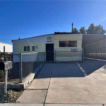 Thumbnail of mobile home