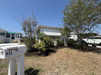 Thumbnail of mobile home