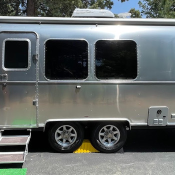 Thumbnail of RV