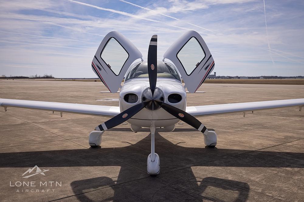 N135JS-07.jpg