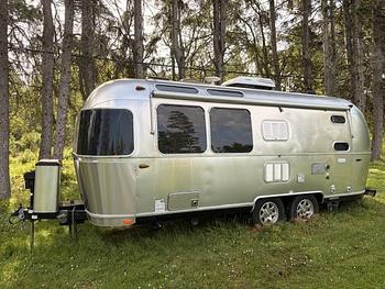 Thumbnail of RV