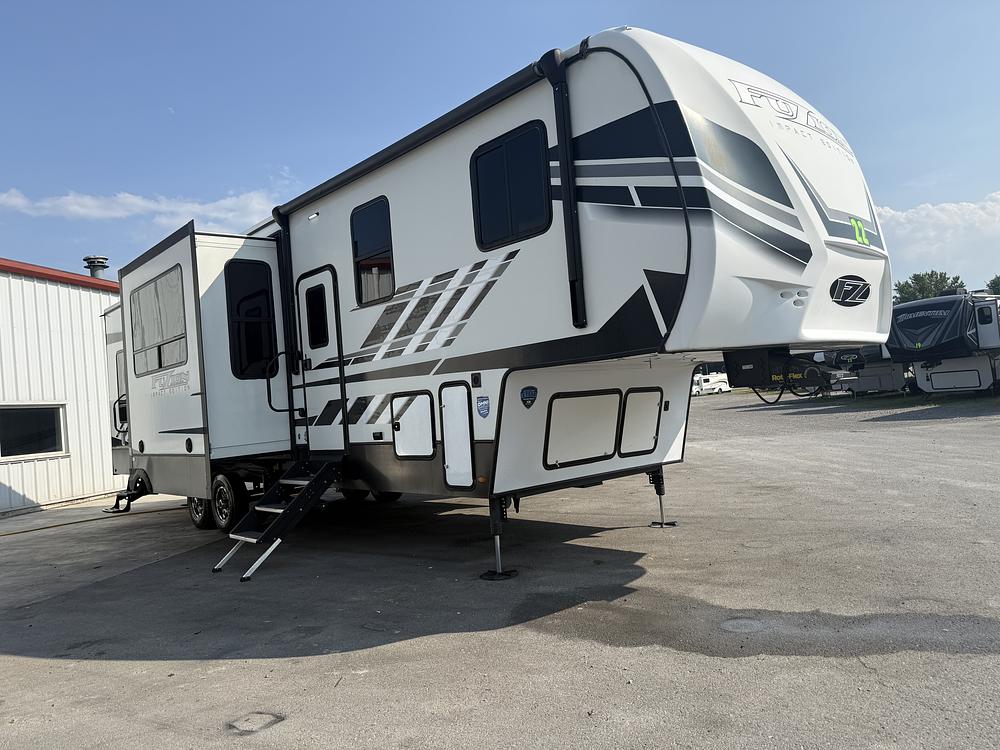 Photo of Rv