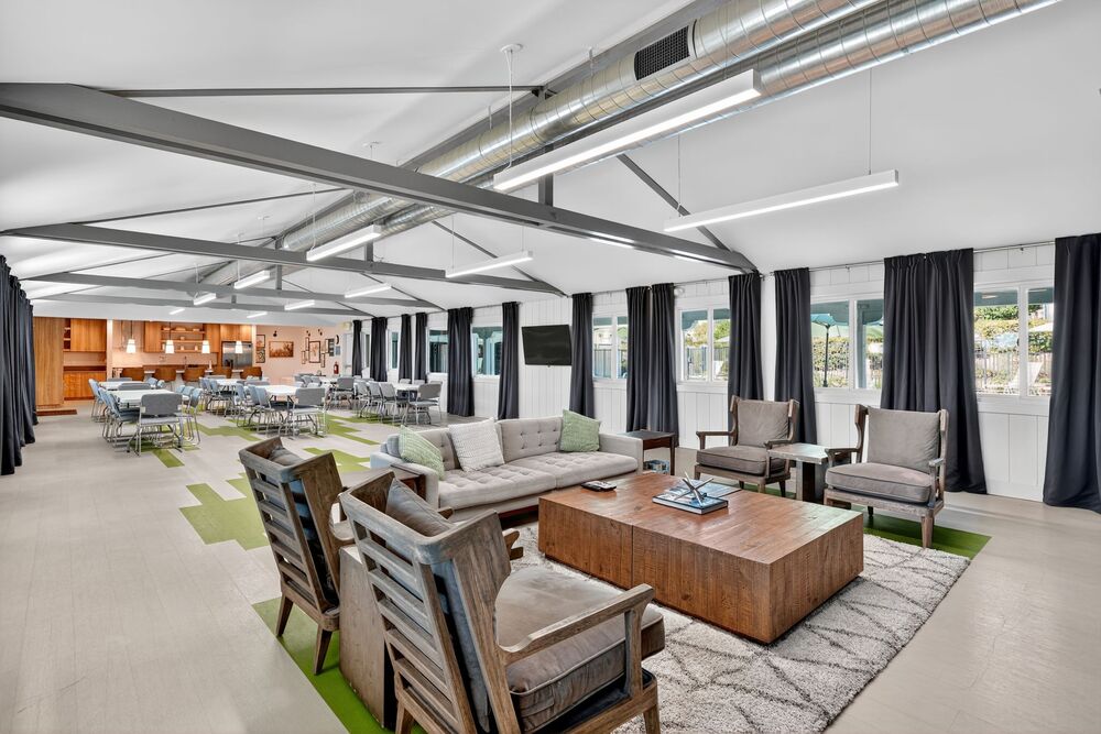 35 1120 E Mission Rd Fallbrook CA 92028 USA Living room DSC02710