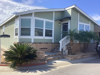 Thumbnail of mobile home