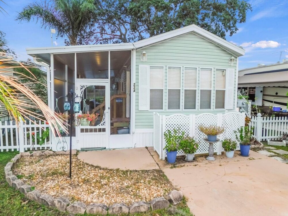 Photo of Mobile Home