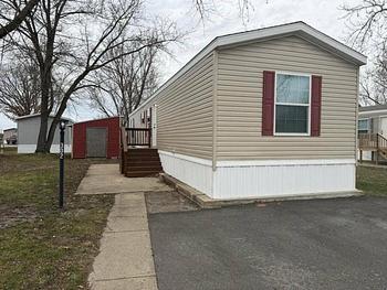 Thumbnail of mobile home