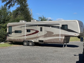 Thumbnail of RV