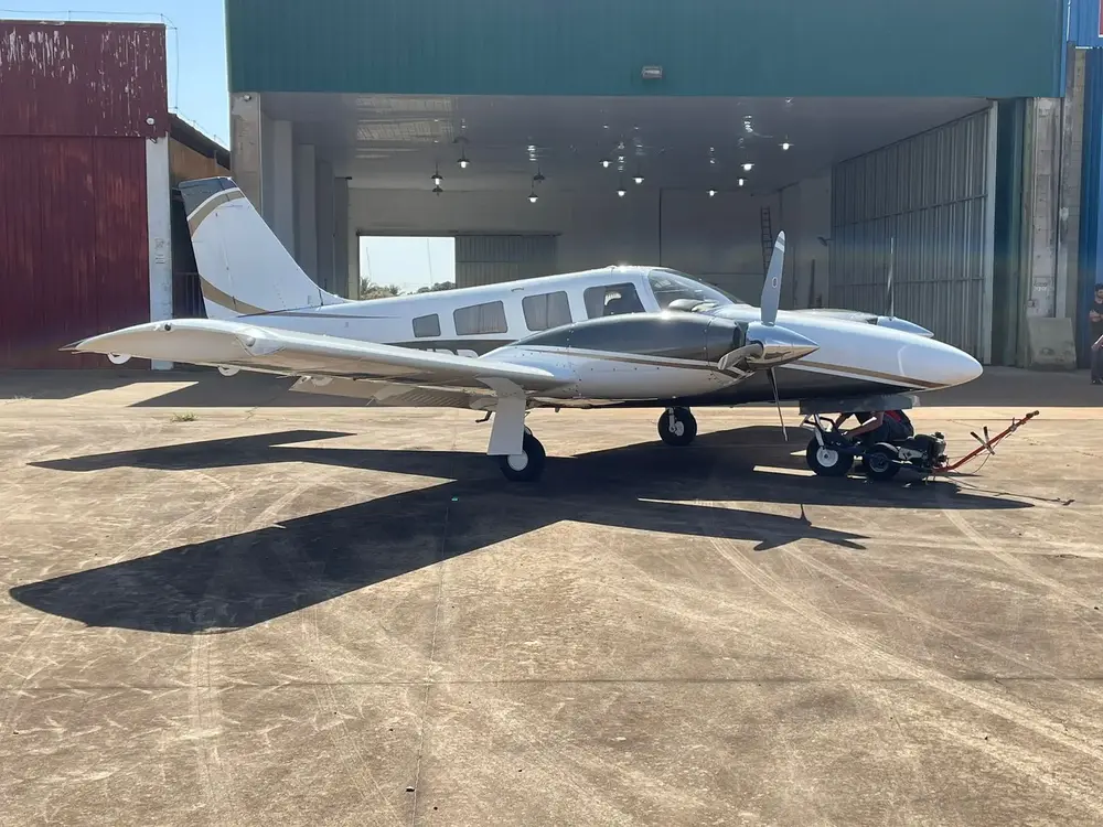 7229/neiva-piper-emb-810d-seneca-iv-1994-flightmarket-id-7229-47392.webp