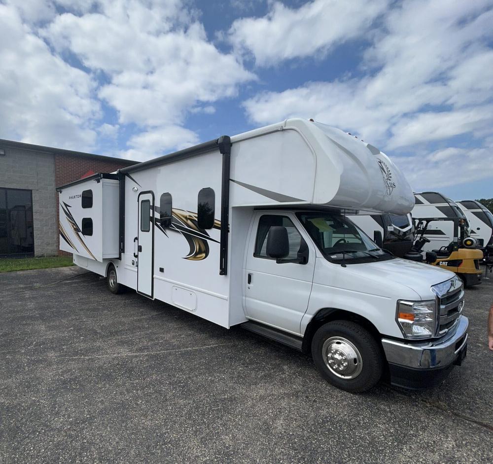 Photo of Rv