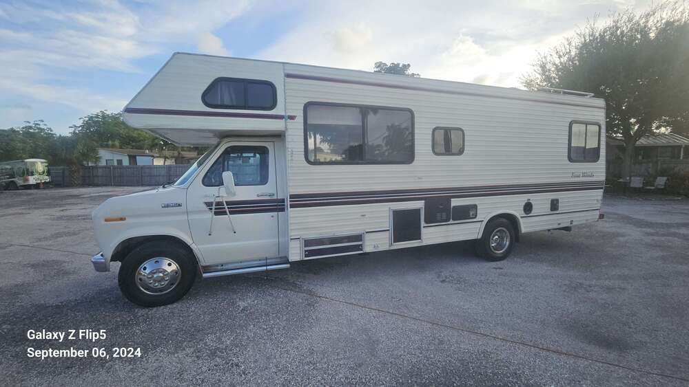 Photo of Rv