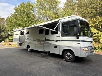 Thumbnail of RV