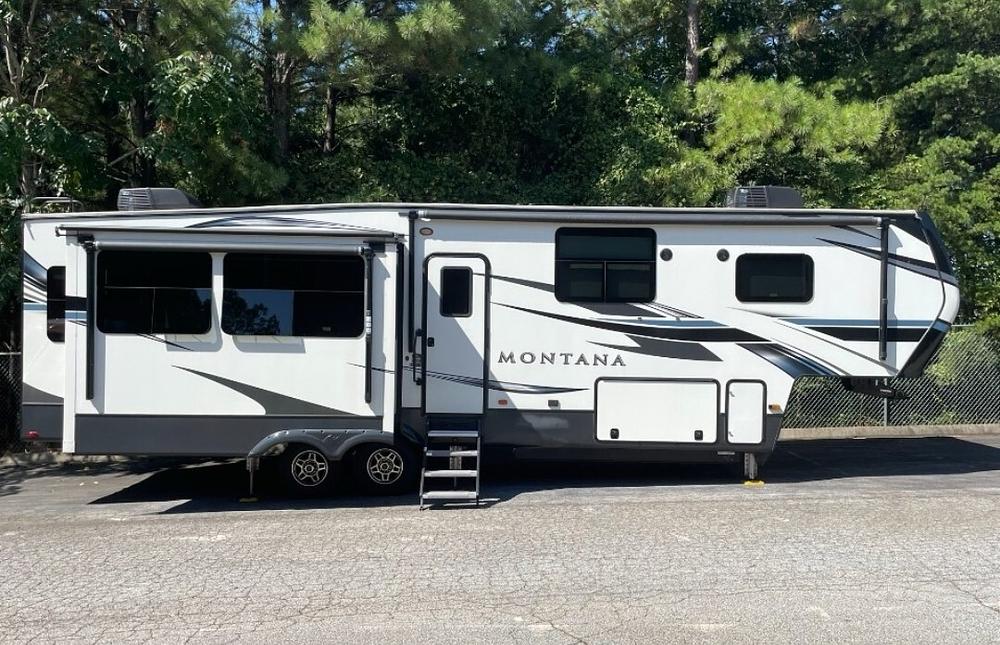 Photo of Rv