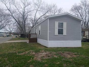 Thumbnail of mobile home