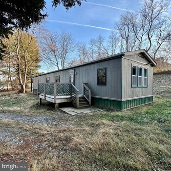 Thumbnail of mobile home
