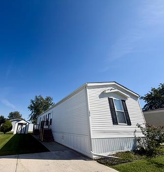 Thumbnail of mobile home