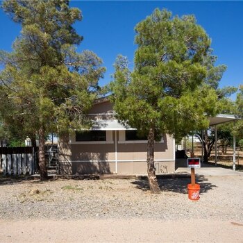 Thumbnail of mobile home