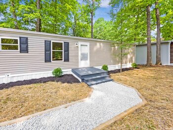 Thumbnail of mobile home
