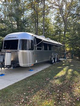 Thumbnail of RV