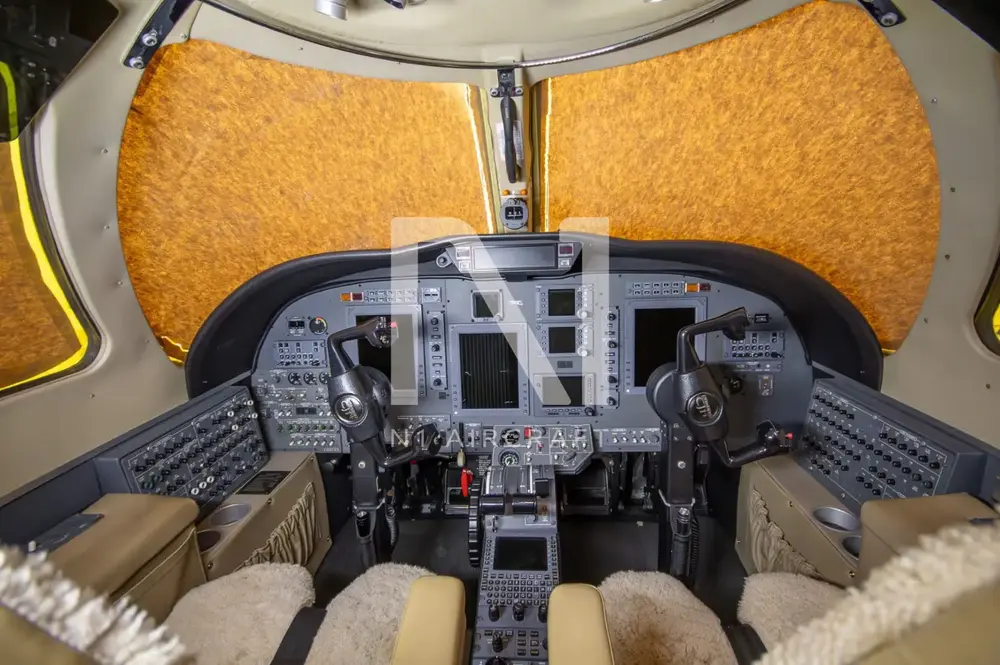 7705/cessna-citation-cj1-2006-flightmarket-id-7705-24252.webp