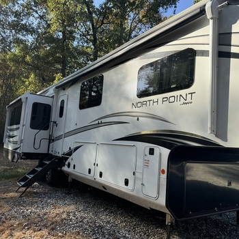 Thumbnail of RV