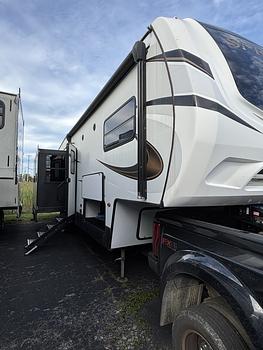 Thumbnail of RV