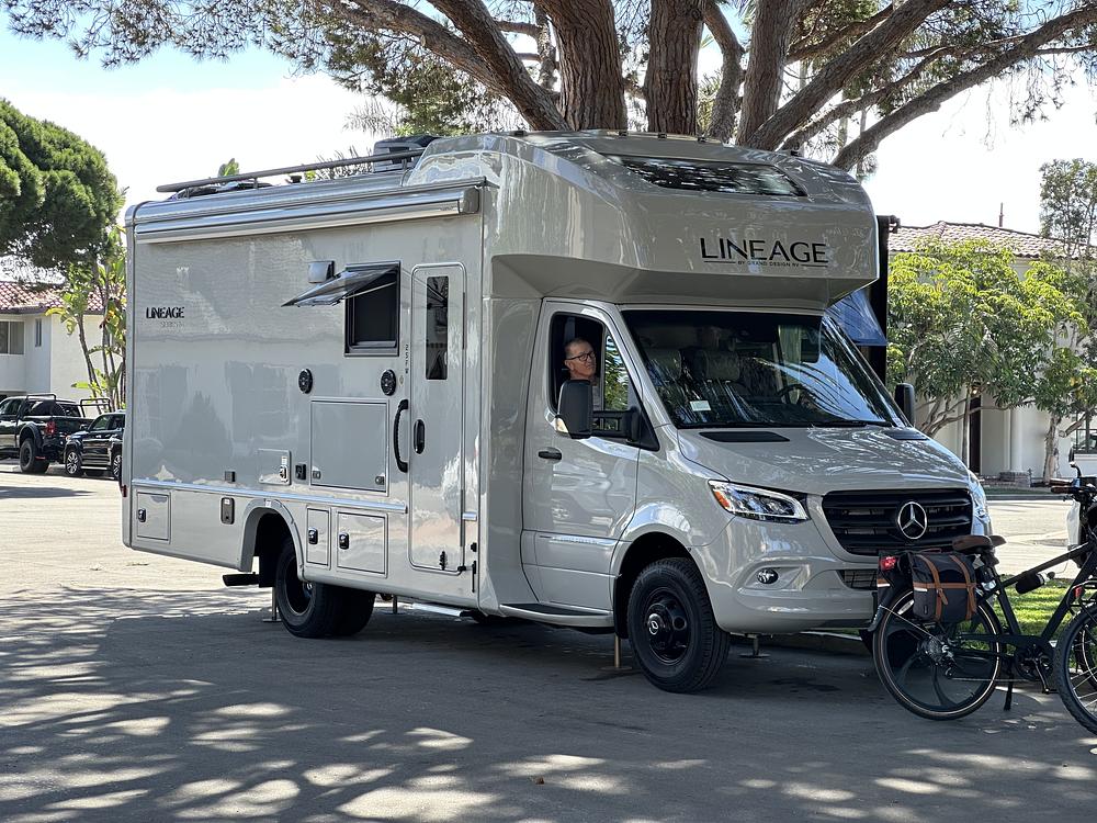 Photo of Rv