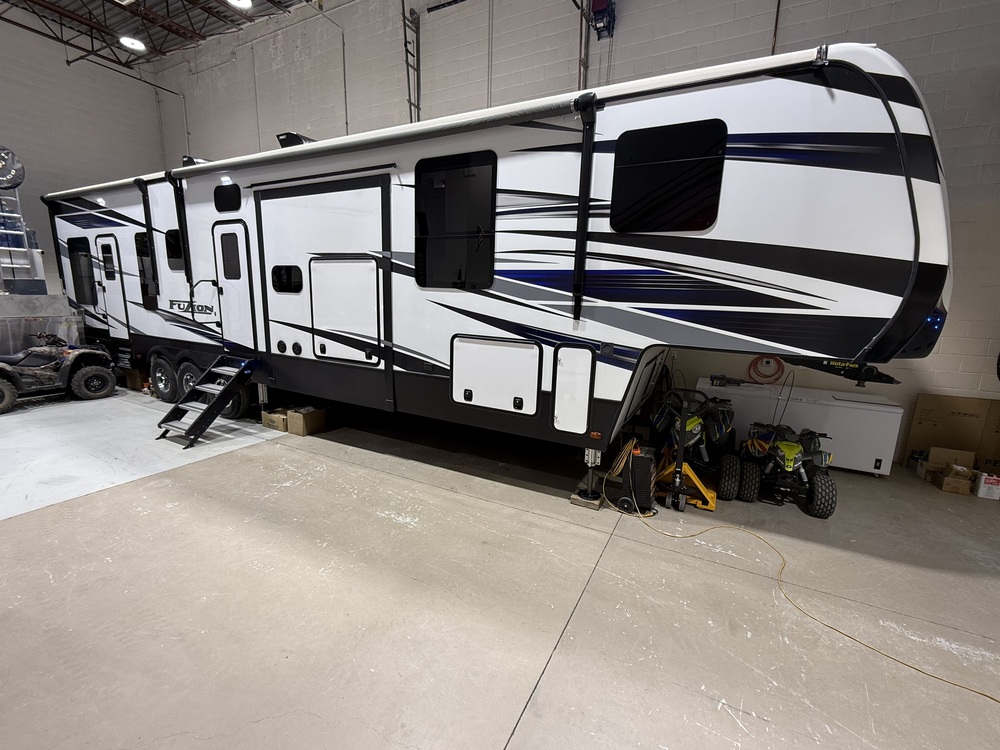 Photo of Rv