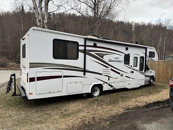 Thumbnail of RV