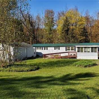 Thumbnail of mobile home