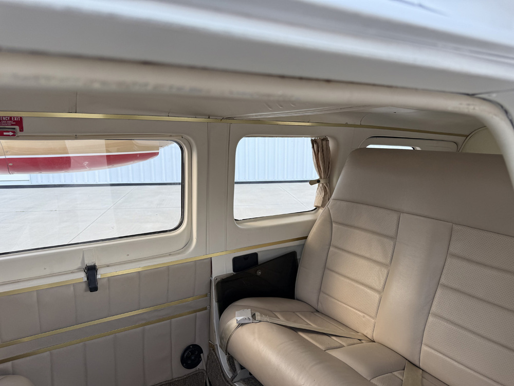Interior Partenavia N564BC_1.jpg
