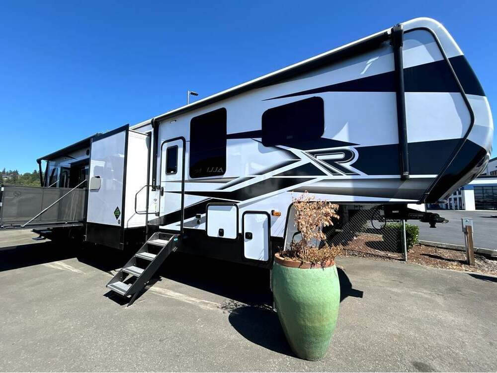 Photo of Rv