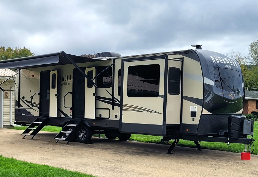 Photo of Rv