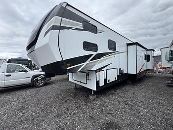 Thumbnail of RV